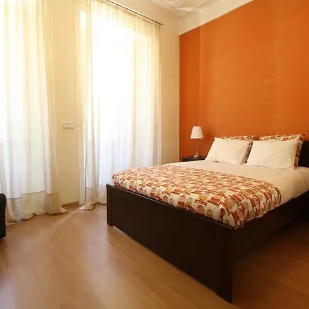 דירה Central With A Garden *